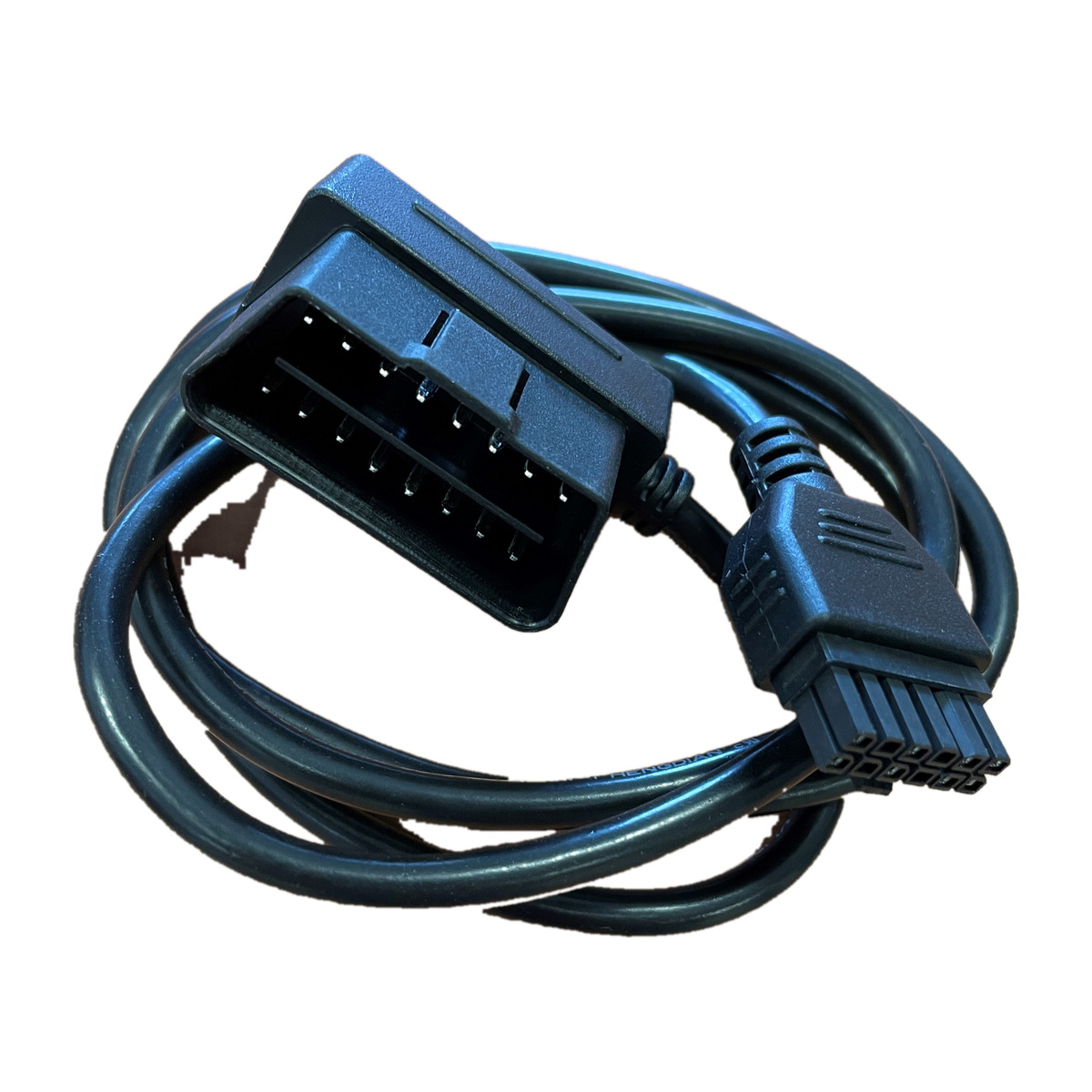 Aufgerollter OBD-Kabelbaum von Digital Matter für den Dart-Tracker